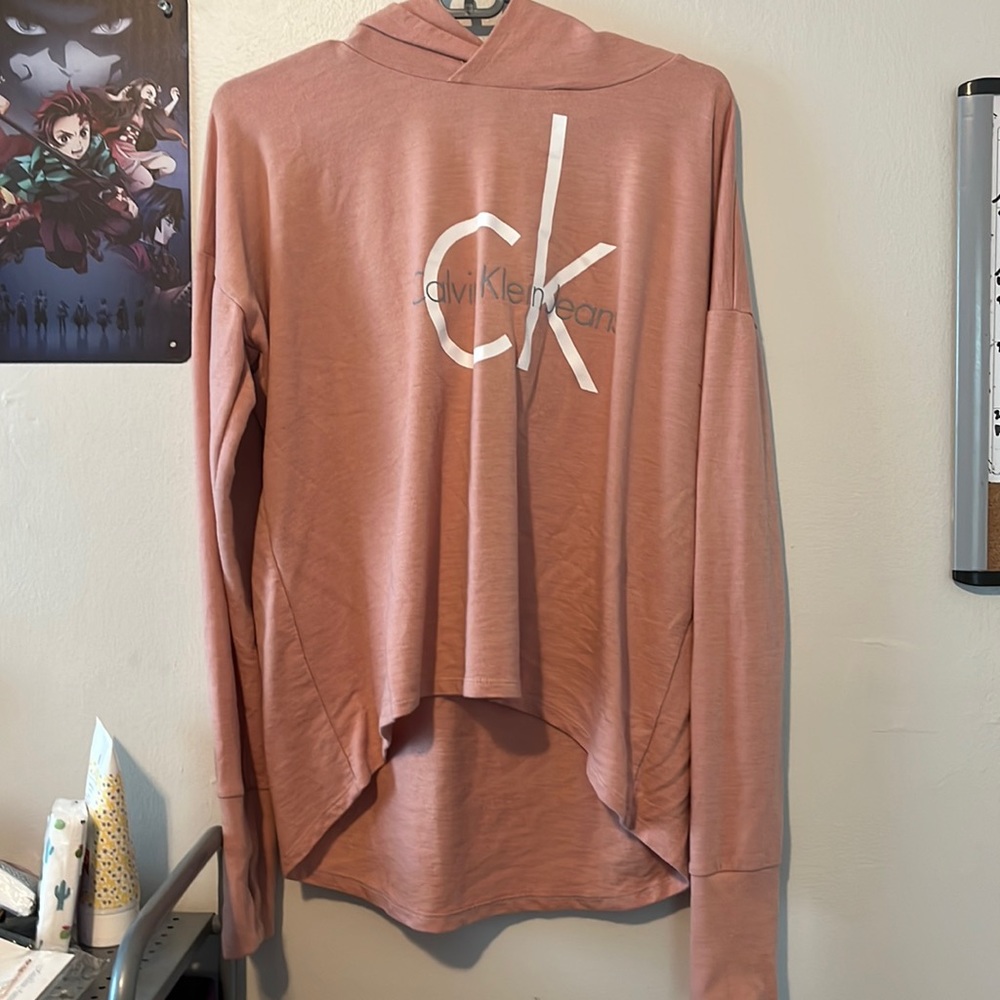 Calvin Klein sweatshirt with thumb holes and a hood